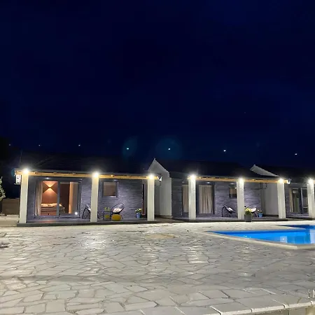 Villa-v * Benkovac